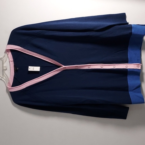 TALBOTS BUTTON DOWN SWEATER NWT ( SIZE LARGE) - Picture 2 of 11